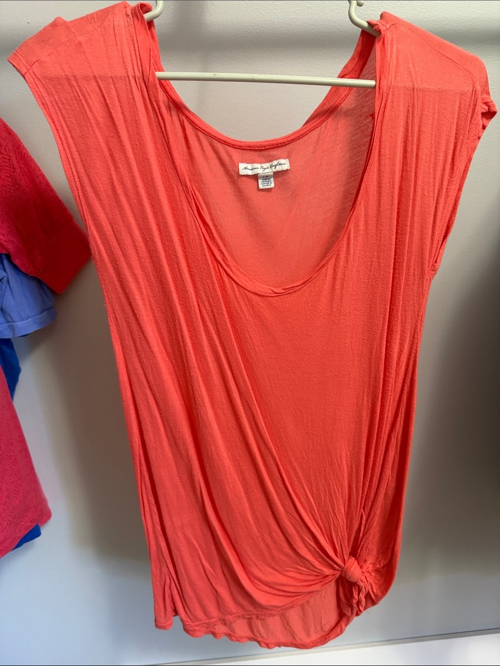 American Eagle Coral Scoop Neck Tank with Front Knot